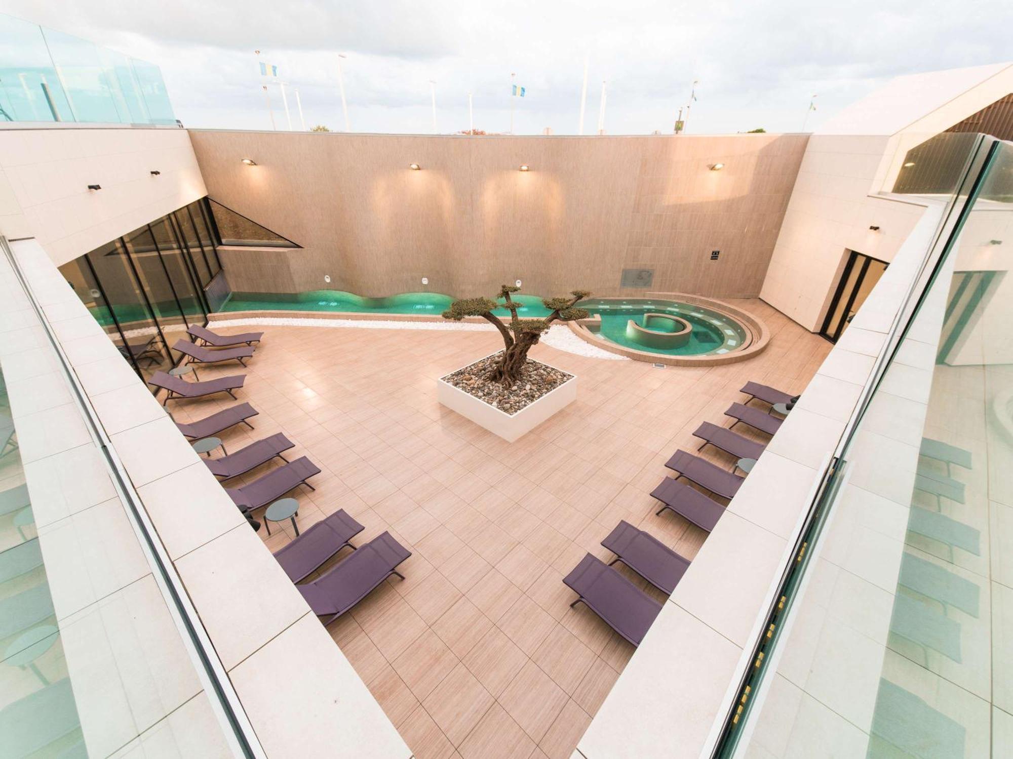 Ibis Styles La Rochelle Thalasso Hotel 3*